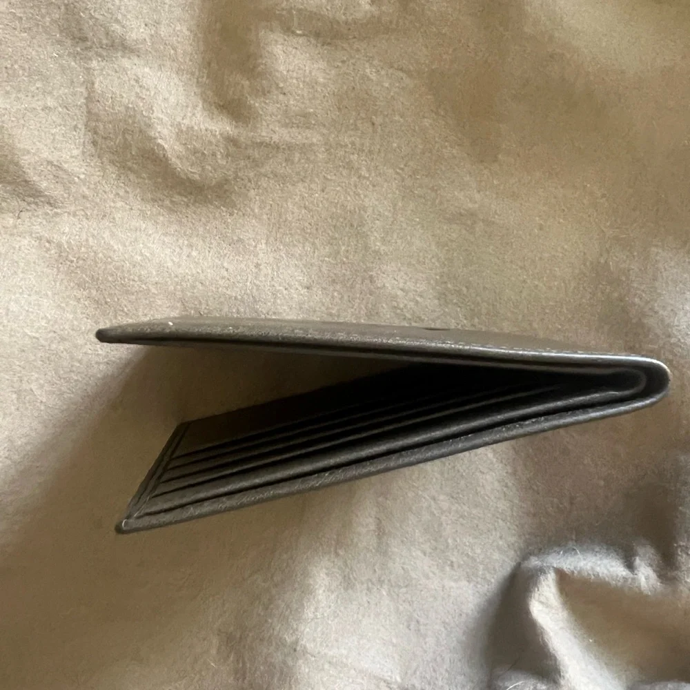 Christian Dior Men’s Bifold wallet LIKE NEW - Picture 5 of 9